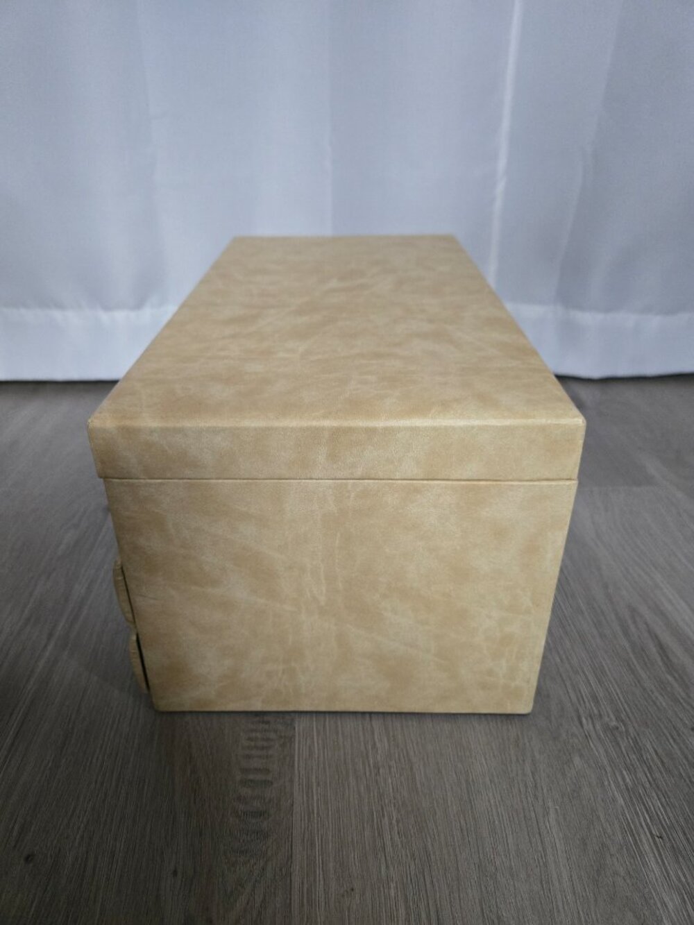 Faux leather jewelry box* - Picture 5 of 13